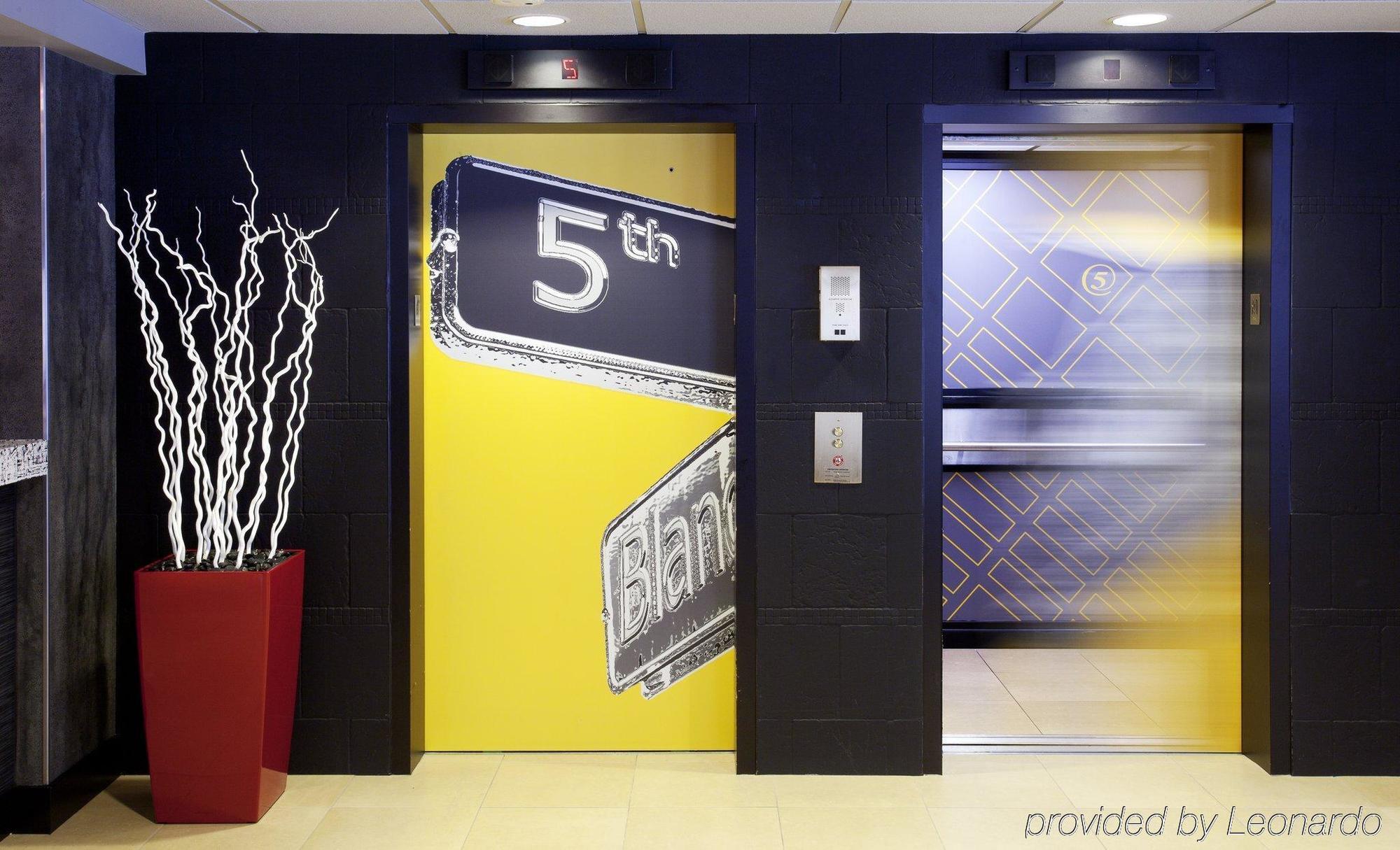 Staypineapple, Hotel Five, Downtown Seattle Buitenkant foto